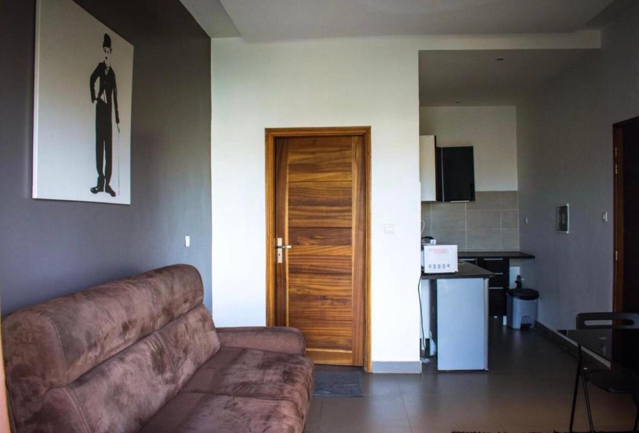 Le First Concept Apartment Dakar Bagian luar foto