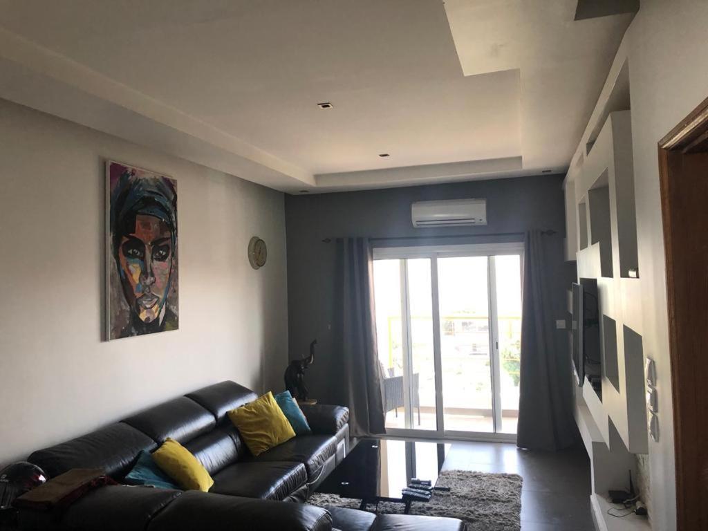 Le First Concept Apartment Dakar Bagian luar foto