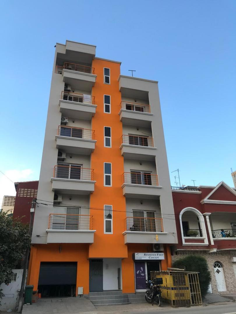 Le First Concept Apartment Dakar Bagian luar foto