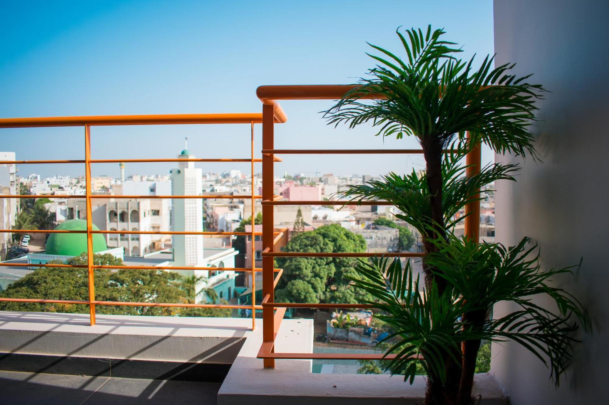 Le First Concept Apartment Dakar Bagian luar foto