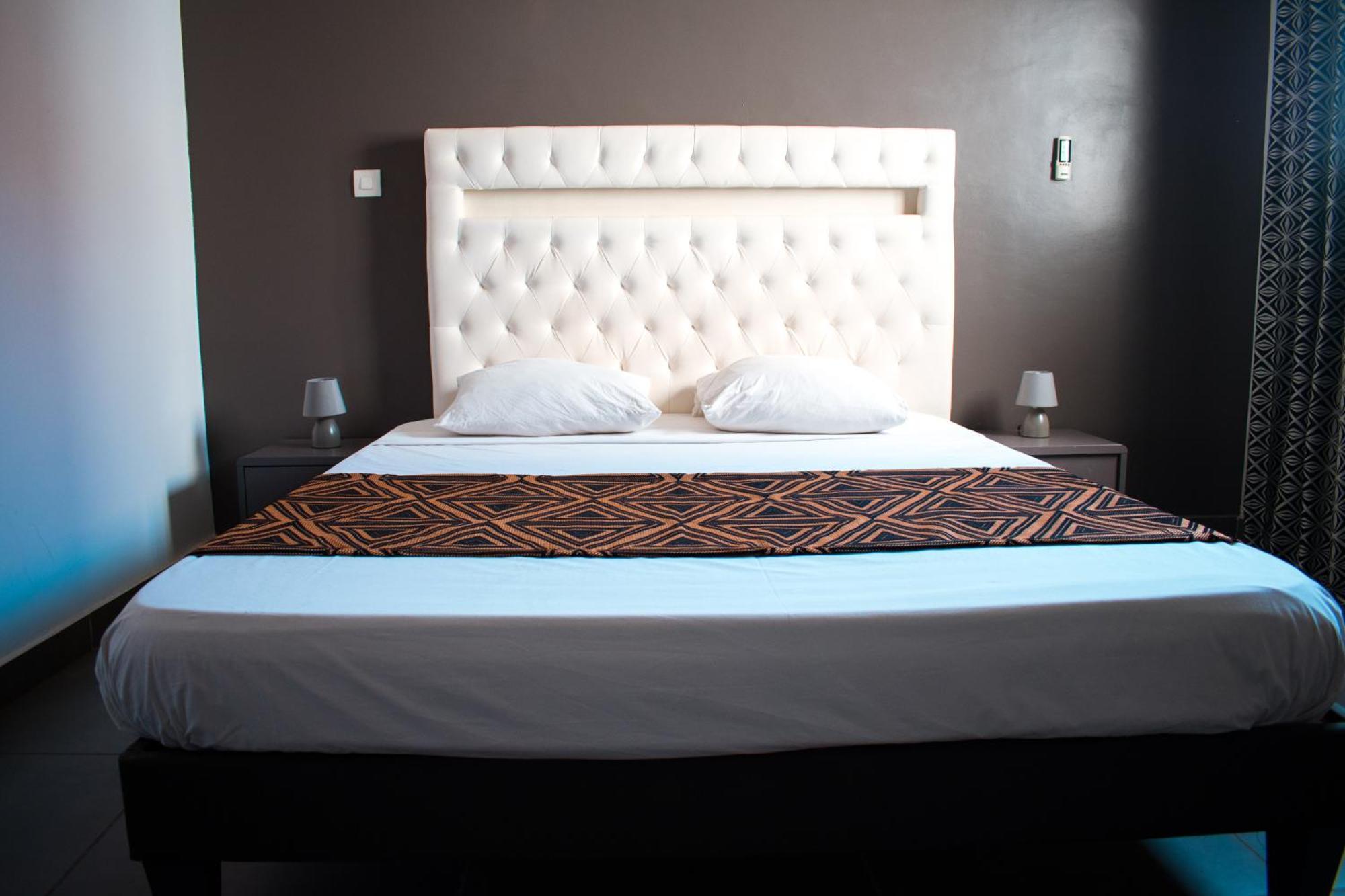 Le First Concept Apartment Dakar Bagian luar foto